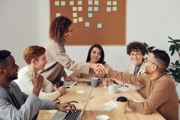 Internship vs. Externship: Understanding the Key Differences